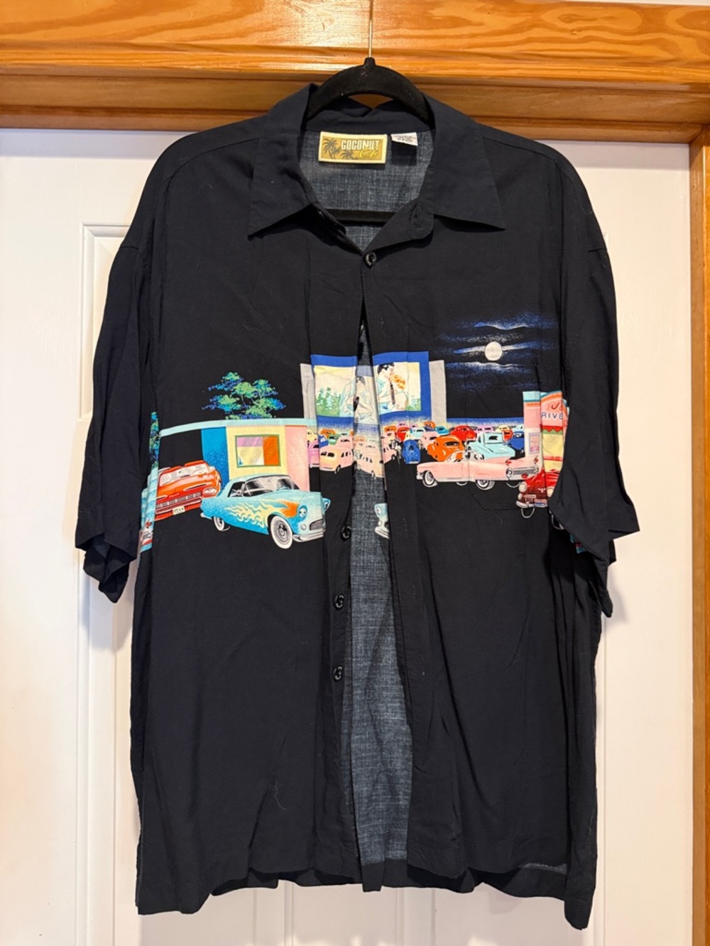 Black Short-Sleeve Button-Down Shirt with Retro Car Scene
